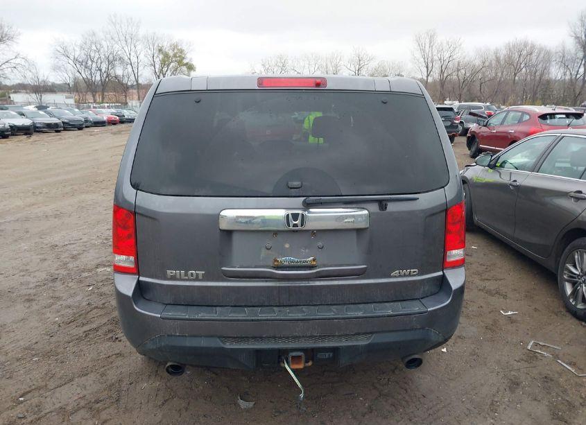 Photo 16 of 2014 Honda Pilot EX (VIN 5FNYF4H43EB017027)