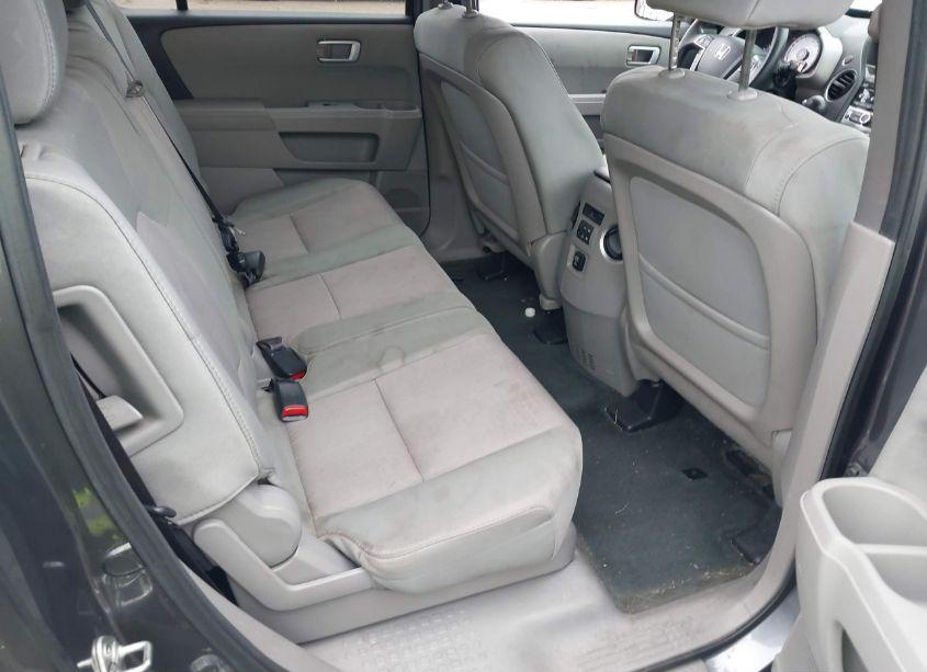 Photo 8 of 2014 Honda Pilot EX (VIN 5FNYF4H43EB017027)