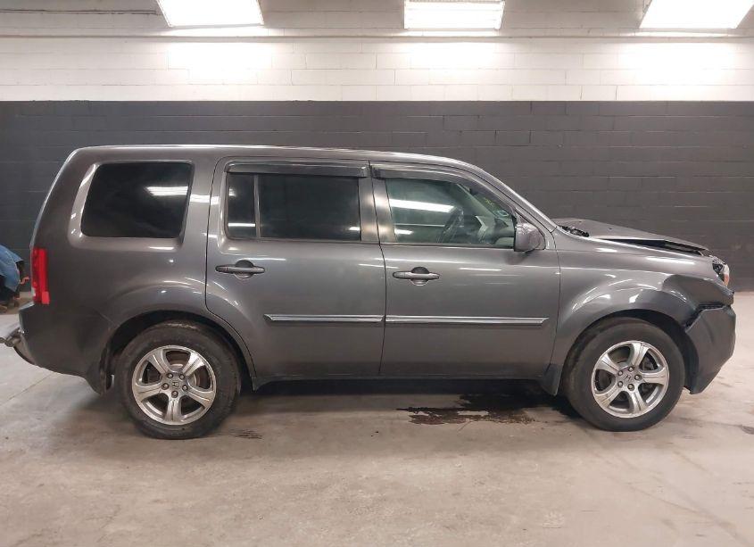 Photo 13 of 2014 Honda Pilot EX (VIN 5FNYF4H43EB053686)