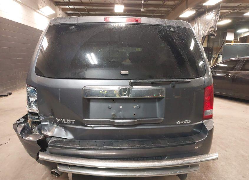 Photo 16 of 2014 Honda Pilot EX (VIN 5FNYF4H43EB053686)