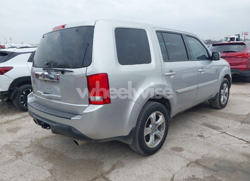Photo 4 of 2015 Honda Pilot EX (VIN 5FNYF4H43FB048490)