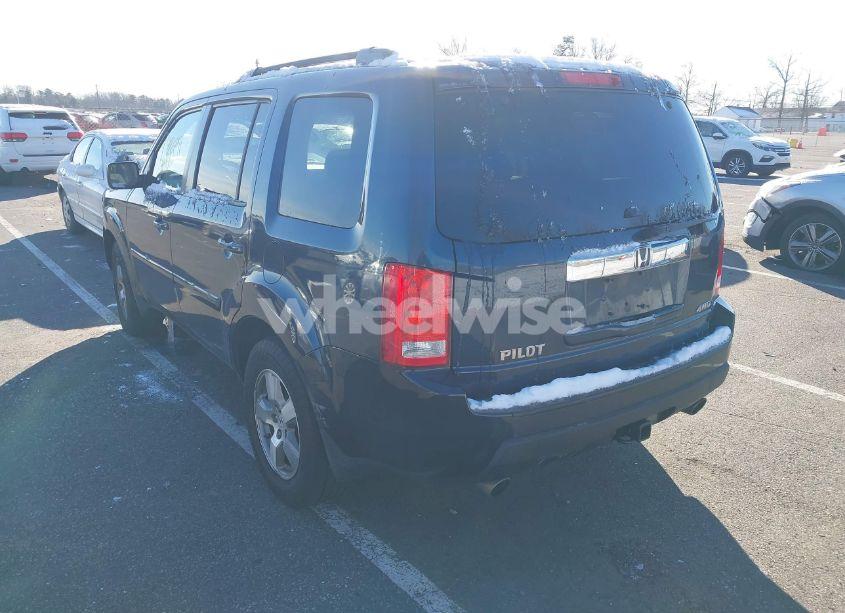 Photo 3 of 2011 Honda Pilot EX (VIN 5FNYF4H44BB045107)