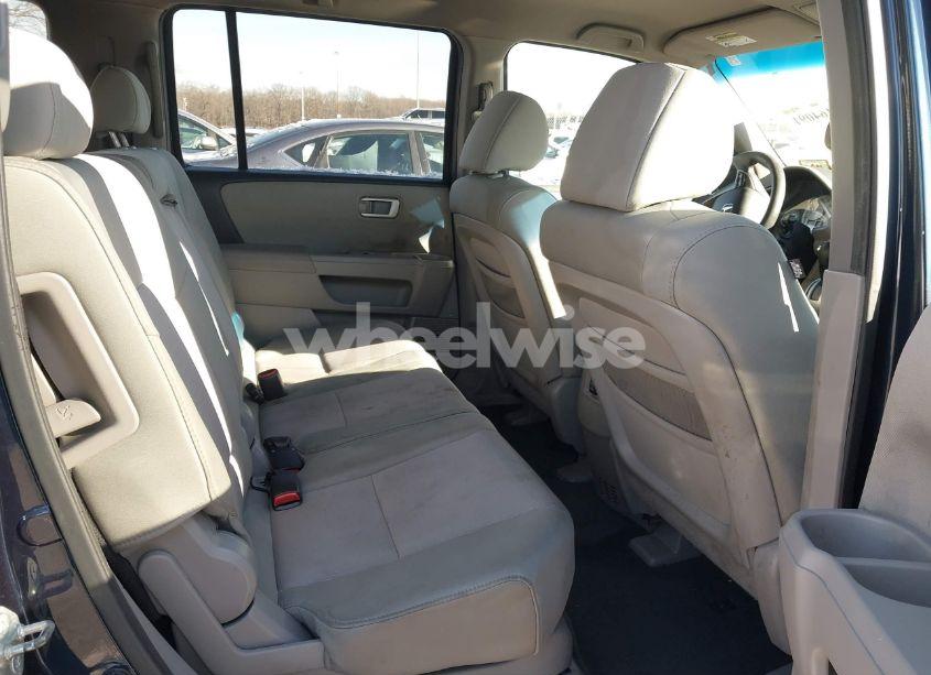 Photo 8 of 2011 Honda Pilot EX (VIN 5FNYF4H44BB045107)