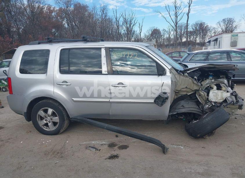 Photo 13 of 2011 Honda Pilot EX (VIN 5FNYF4H44BB079757)