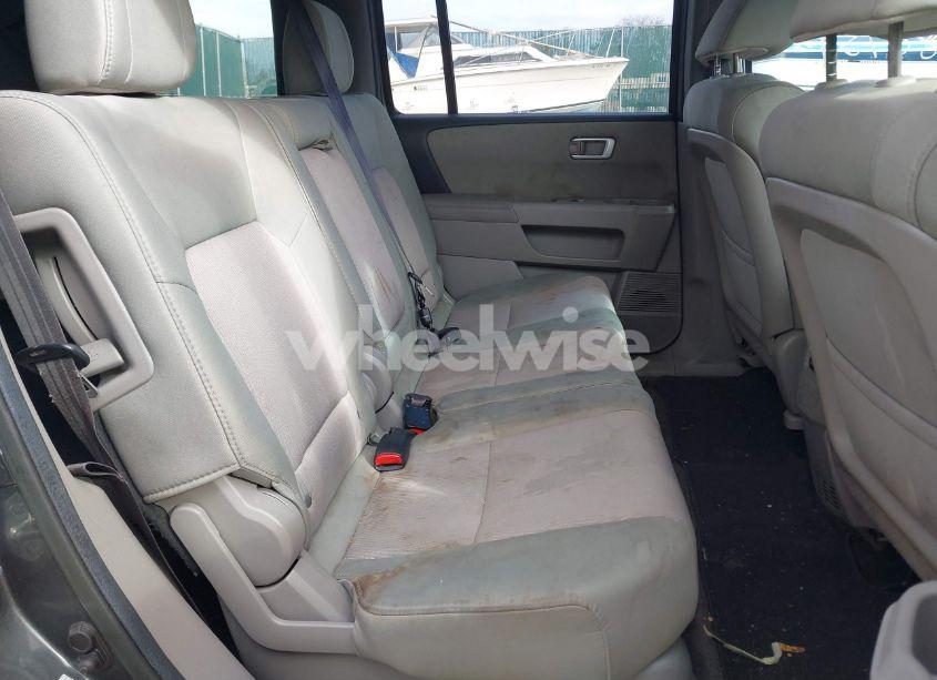 Photo 8 of 2012 Honda Pilot EX (VIN 5FNYF4H44CB063057)