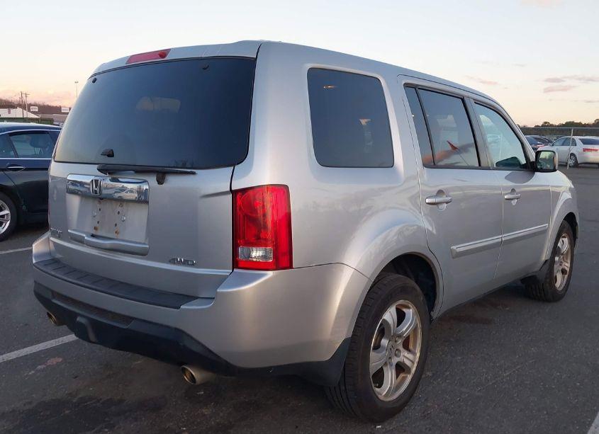 Photo 4 of 2013 Honda Pilot EX (VIN 5FNYF4H44DB067384)