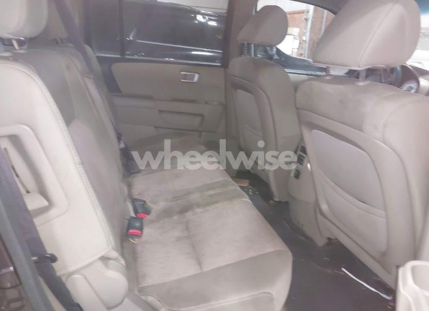 Photo 8 of 2013 Honda Pilot EX (VIN 5FNYF4H44DB074383)