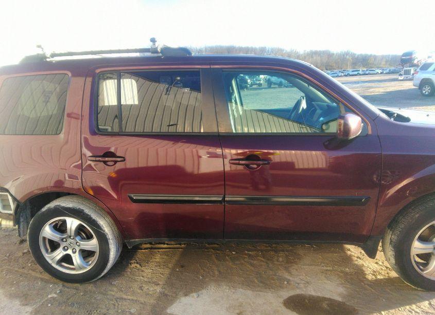 Photo 14 of 2014 Honda Pilot EX (VIN 5FNYF4H44EB014122)