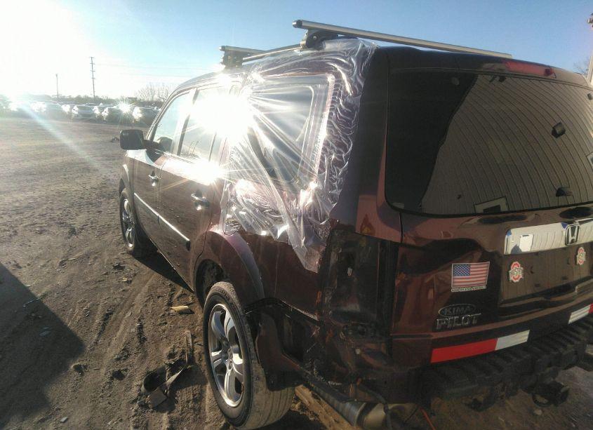 Photo 3 of 2014 Honda Pilot EX (VIN 5FNYF4H44EB014122)