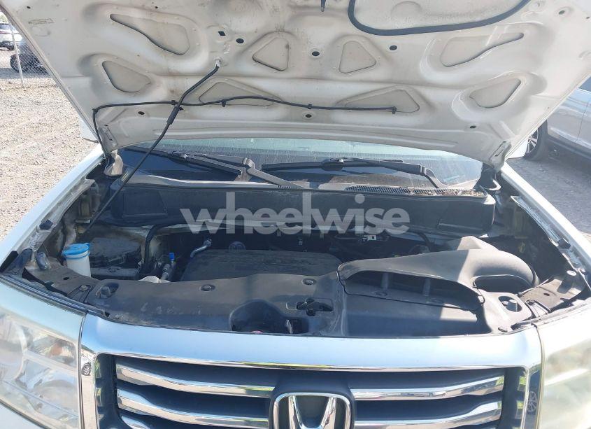 Photo 10 of 2015 Honda Pilot EX (VIN 5FNYF4H44FB072491)
