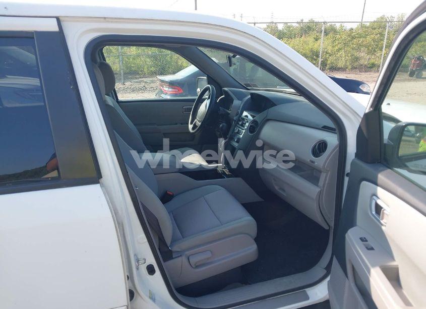 Photo 5 of 2015 Honda Pilot EX (VIN 5FNYF4H44FB072491)