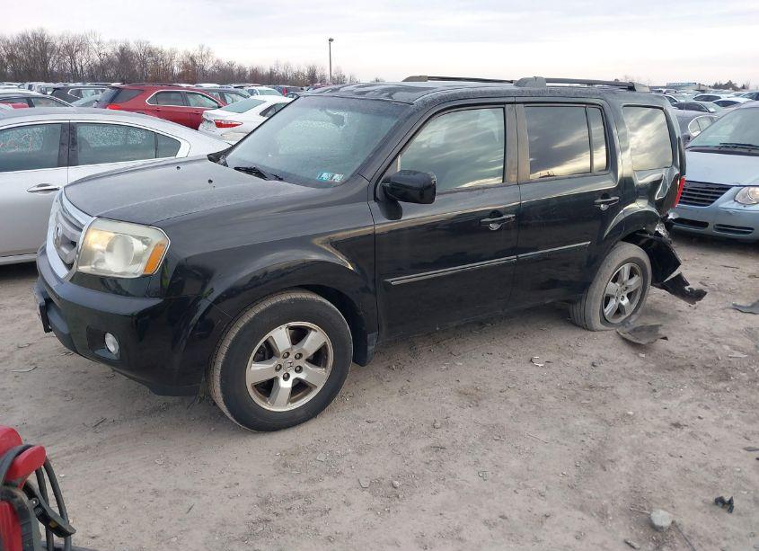 Photo 2 of 2011 Honda Pilot EX (VIN 5FNYF4H45BB057914)
