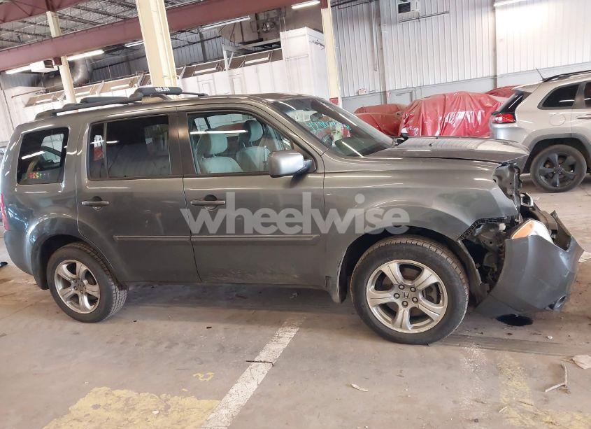 Photo 14 of 2013 Honda Pilot EX (VIN 5FNYF4H45DB015200)