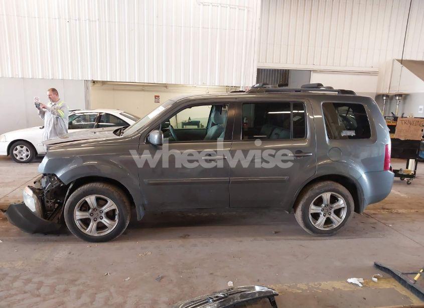 Photo 15 of 2013 Honda Pilot EX (VIN 5FNYF4H45DB015200)