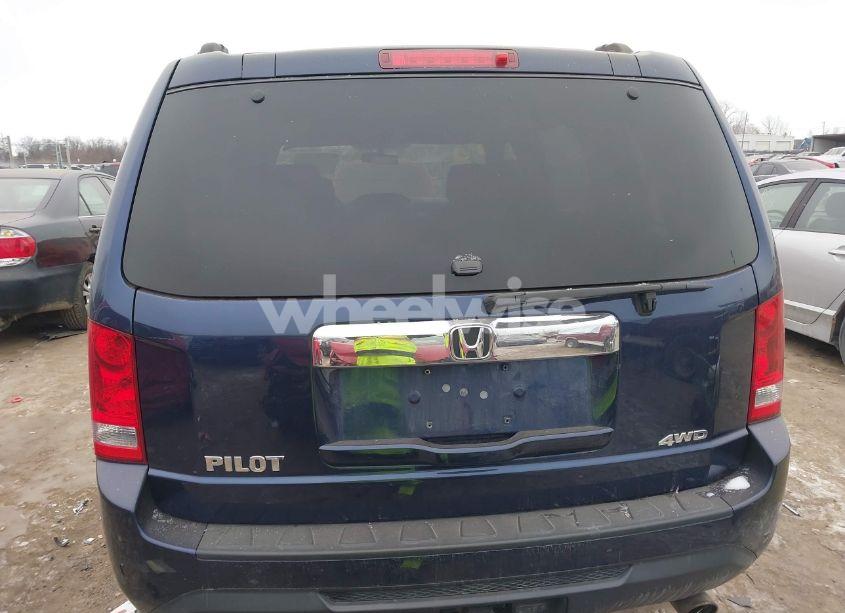 Photo 17 of 2014 Honda Pilot EX (VIN 5FNYF4H45EB038235)