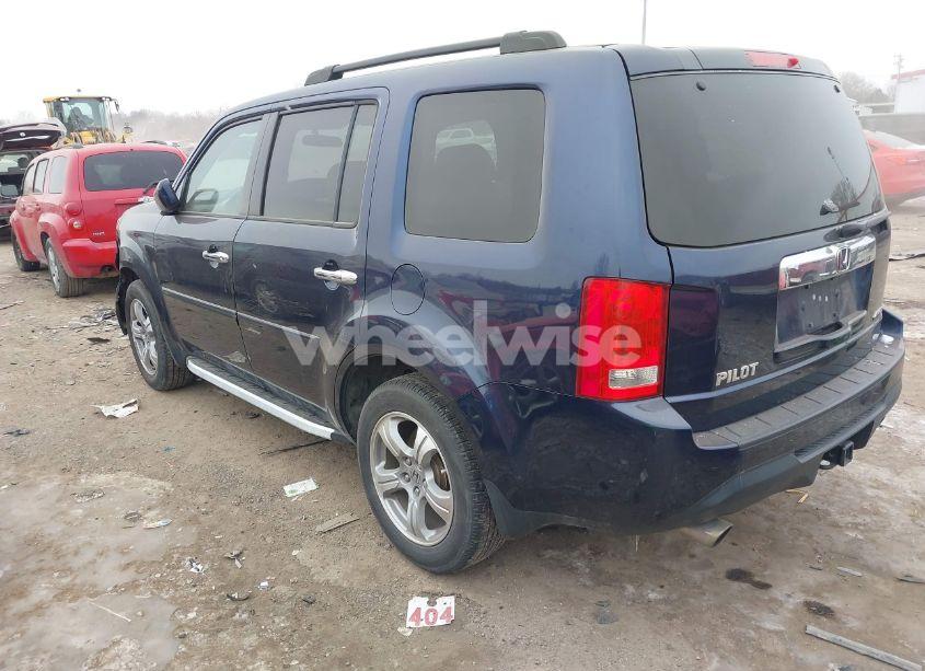 Photo 3 of 2014 Honda Pilot EX (VIN 5FNYF4H45EB038235)