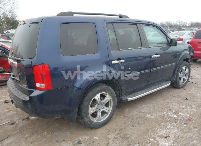 Photo 4 of 2014 Honda Pilot EX (VIN 5FNYF4H45EB038235)
