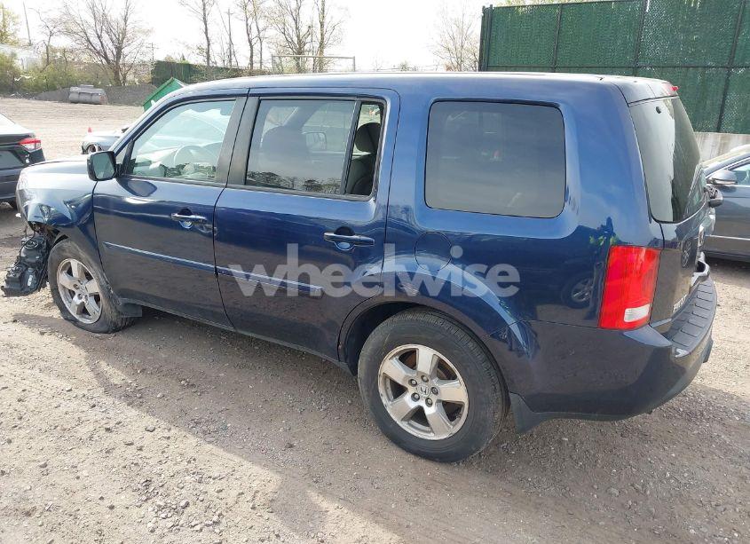 Photo 3 of 2014 Honda Pilot EX (VIN 5FNYF4H45EB039661)