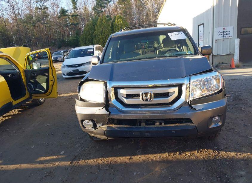 Photo 6 of 2011 Honda Pilot EX (VIN 5FNYF4H46BB028826)