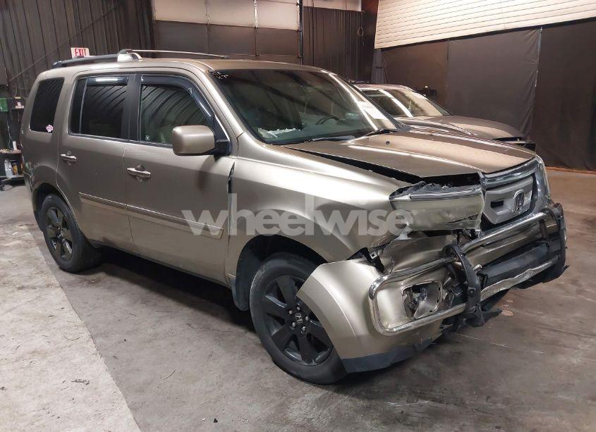 2011 Honda Pilot EX (VIN 5FNYF4H46BB105596) main photo