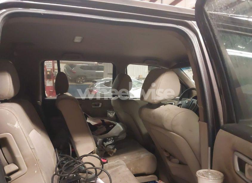 Photo 8 of 2012 Honda Pilot EX (VIN 5FNYF4H46CB003037)