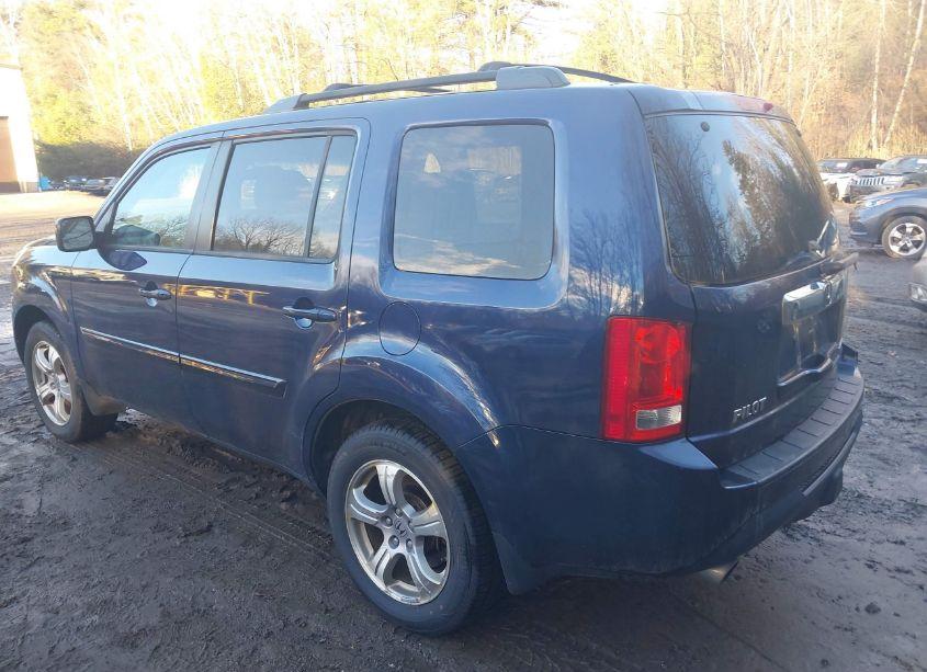 Photo 3 of 2013 Honda Pilot EX (VIN 5FNYF4H46DB015285)