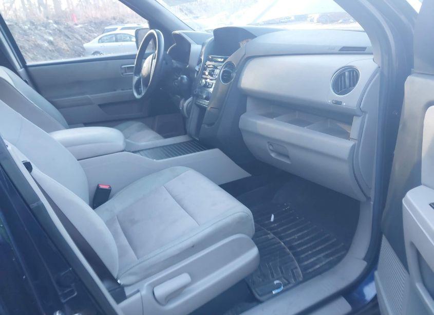 Photo 5 of 2013 Honda Pilot EX (VIN 5FNYF4H46DB015285)