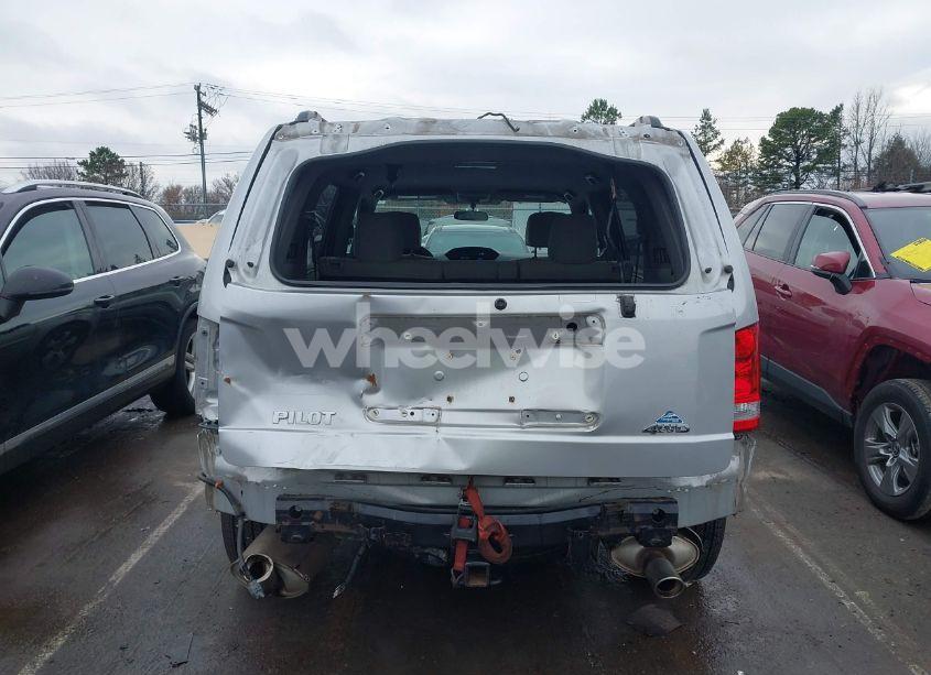 Photo 16 of 2013 Honda Pilot EX (VIN 5FNYF4H46DB080539)