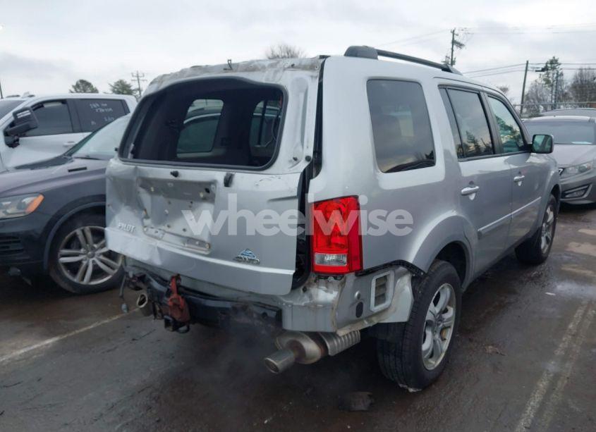 Photo 4 of 2013 Honda Pilot EX (VIN 5FNYF4H46DB080539)