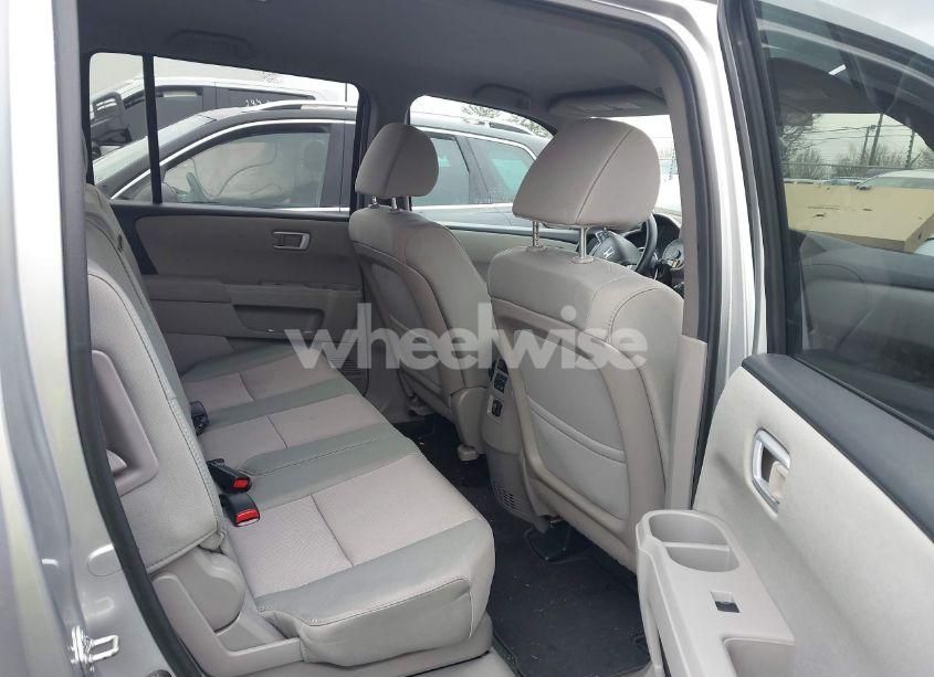 Photo 8 of 2013 Honda Pilot EX (VIN 5FNYF4H46DB080539)