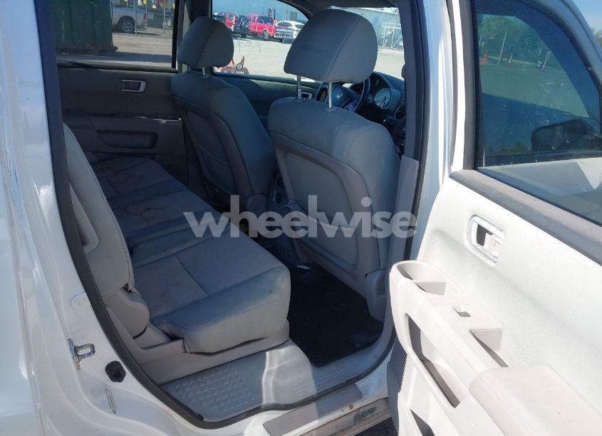 Photo 8 of 2013 Honda Pilot EX (VIN 5FNYF4H46DB506892)