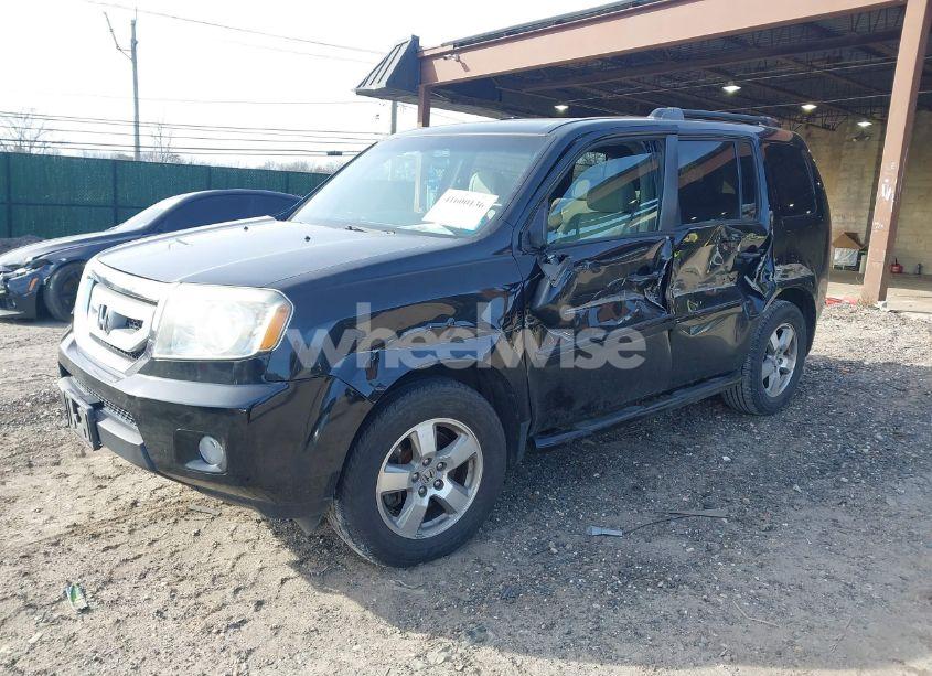 Photo 2 of 2011 Honda Pilot EX (VIN 5FNYF4H47BB091286)