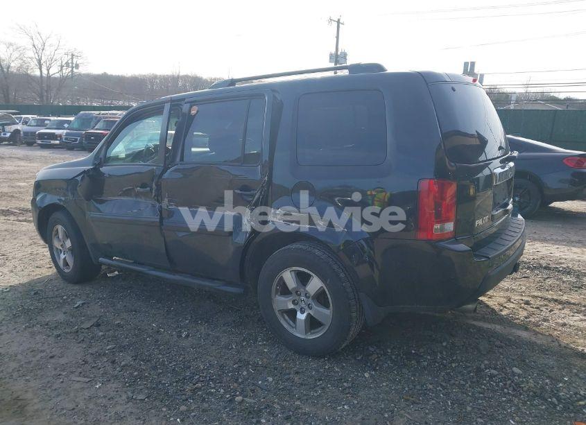 Photo 3 of 2011 Honda Pilot EX (VIN 5FNYF4H47BB091286)
