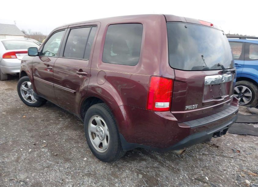Photo 3 of 2012 Honda Pilot EX (VIN 5FNYF4H47CB015701)