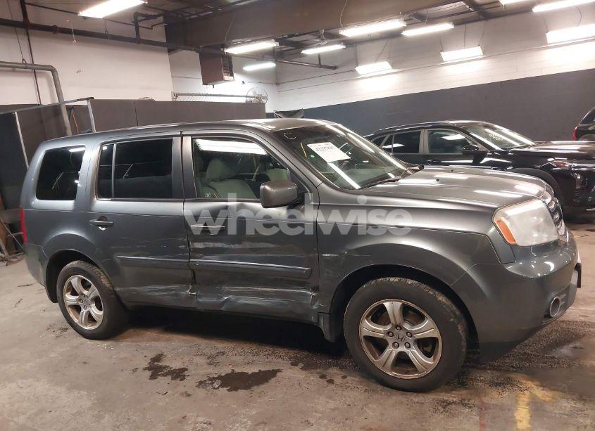 Photo 13 of 2012 Honda Pilot EX (VIN 5FNYF4H47CB023555)