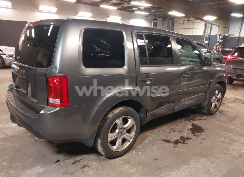 Photo 4 of 2012 Honda Pilot EX (VIN 5FNYF4H47CB023555)
