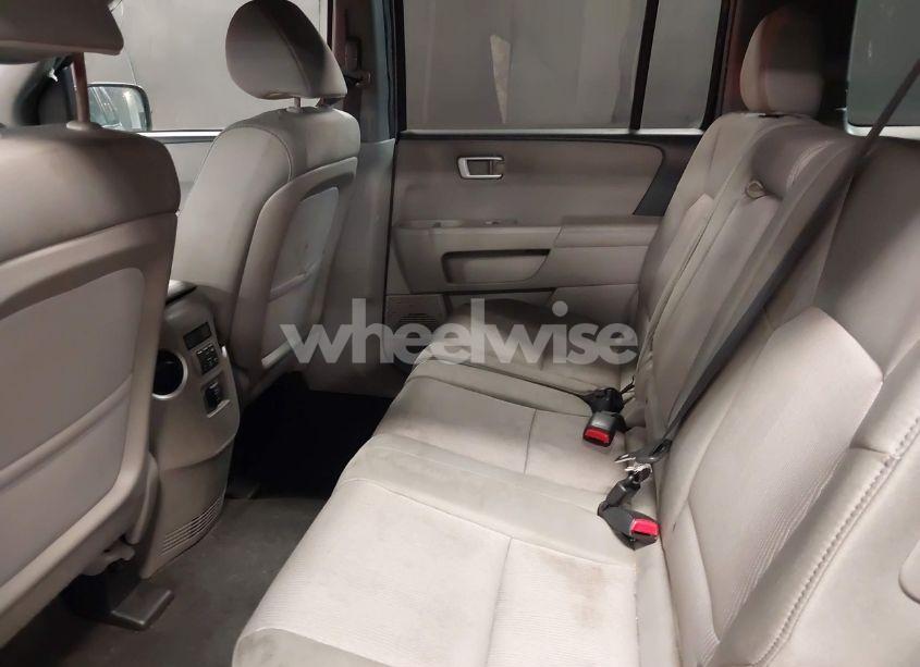 Photo 8 of 2012 Honda Pilot EX (VIN 5FNYF4H47CB023555)