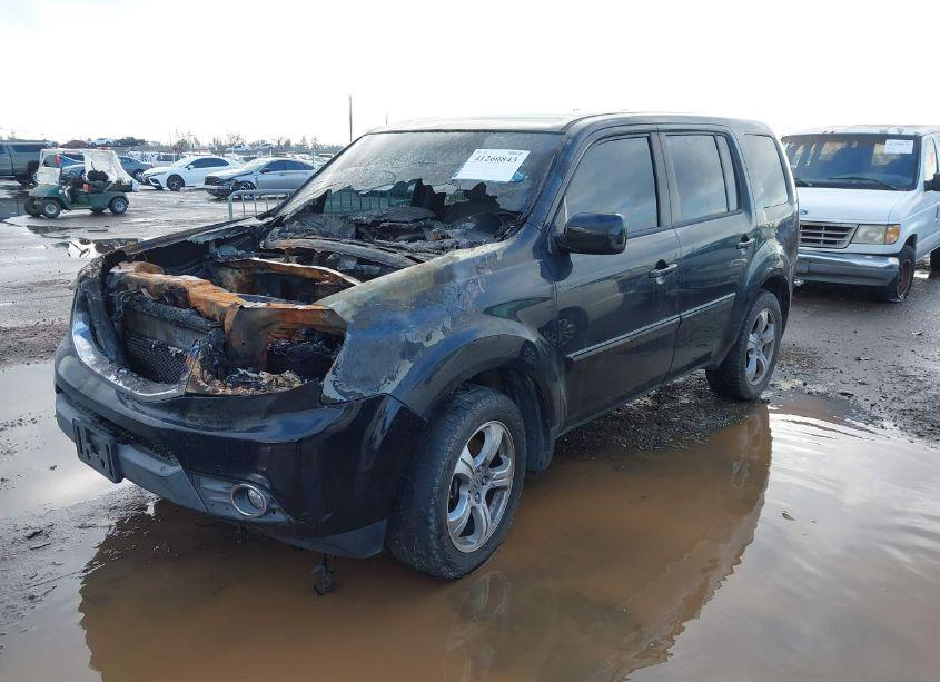 Photo 2 of 2012 Honda Pilot EX (VIN 5FNYF4H47CB080886)