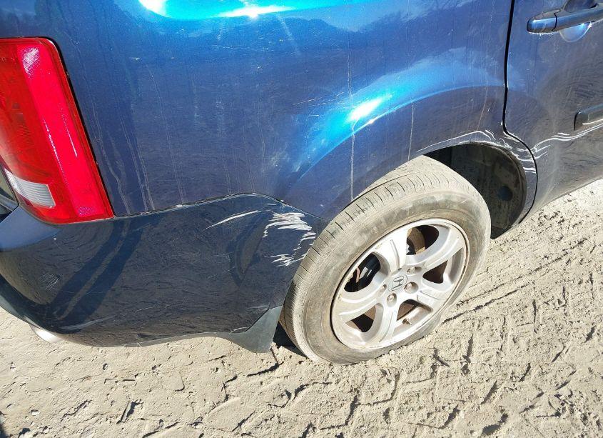 Photo 19 of 2015 Honda Pilot EX (VIN 5FNYF4H47FB016836)