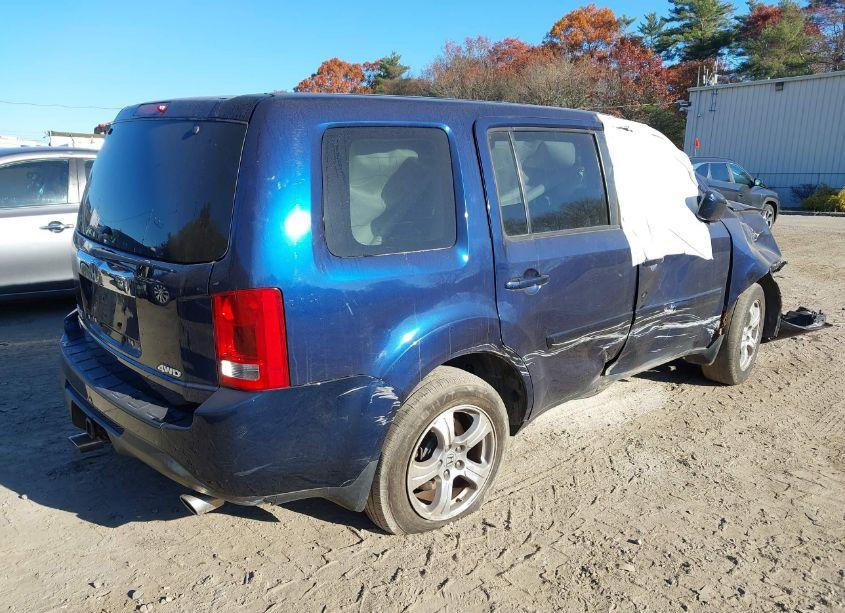 Photo 4 of 2015 Honda Pilot EX (VIN 5FNYF4H47FB016836)