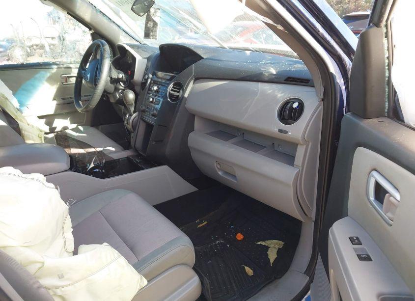 Photo 5 of 2015 Honda Pilot EX (VIN 5FNYF4H47FB016836)