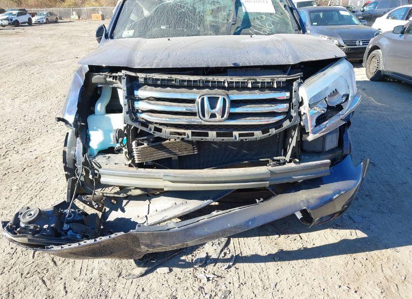 Photo 6 of 2015 Honda Pilot EX (VIN 5FNYF4H47FB016836)