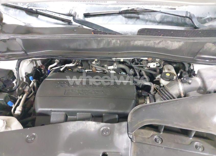 Photo 10 of 2015 Honda Pilot EX (VIN 5FNYF4H47FB018568)