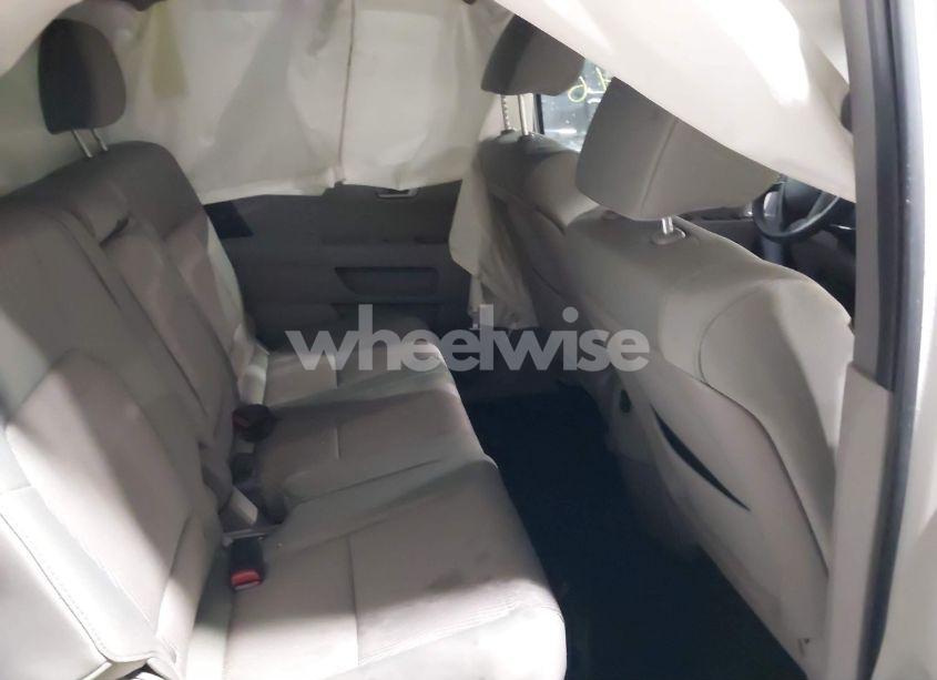 Photo 8 of 2015 Honda Pilot EX (VIN 5FNYF4H47FB018568)