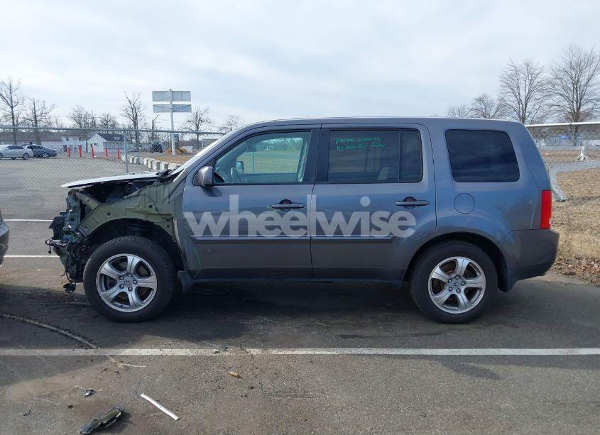 Photo 14 of 2015 Honda Pilot EX (VIN 5FNYF4H47FB043549)