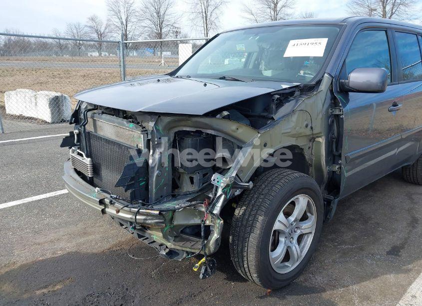 Photo 6 of 2015 Honda Pilot EX (VIN 5FNYF4H47FB043549)