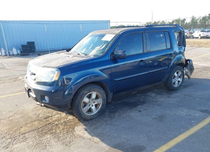 Photo 2 of 2010 Honda Pilot EX (VIN 5FNYF4H48AB034464)