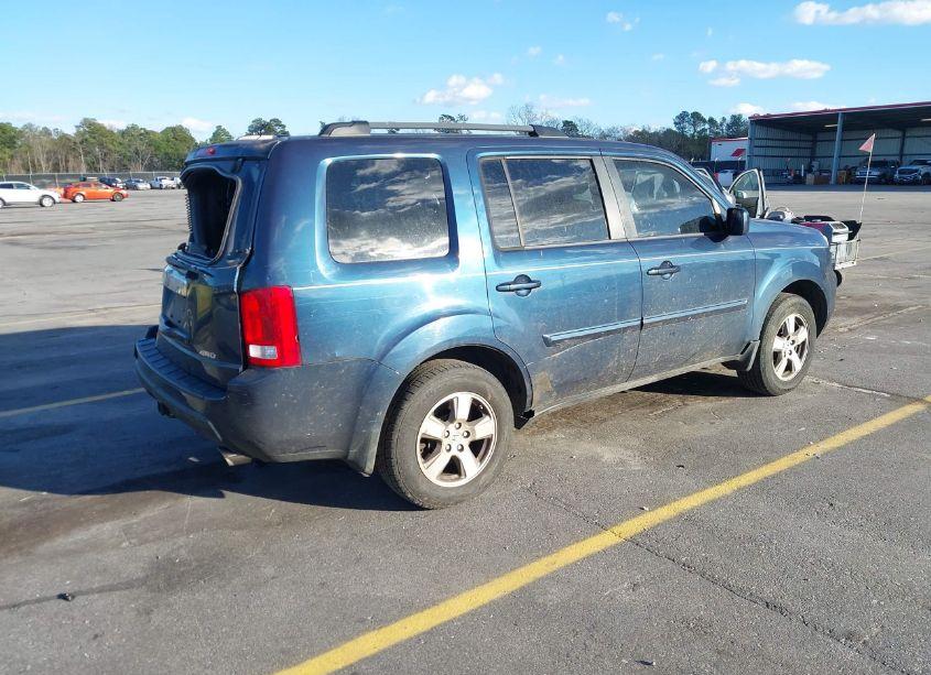 Photo 4 of 2010 Honda Pilot EX (VIN 5FNYF4H48AB034464)