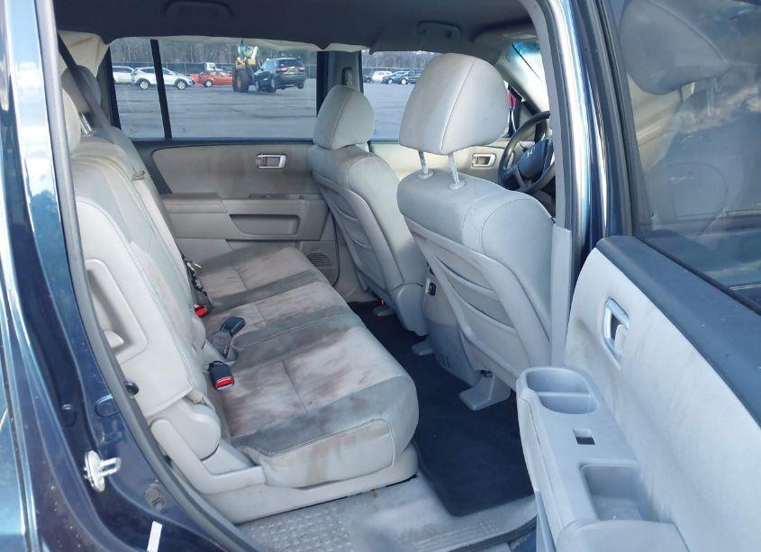 Photo 8 of 2010 Honda Pilot EX (VIN 5FNYF4H48AB034464)