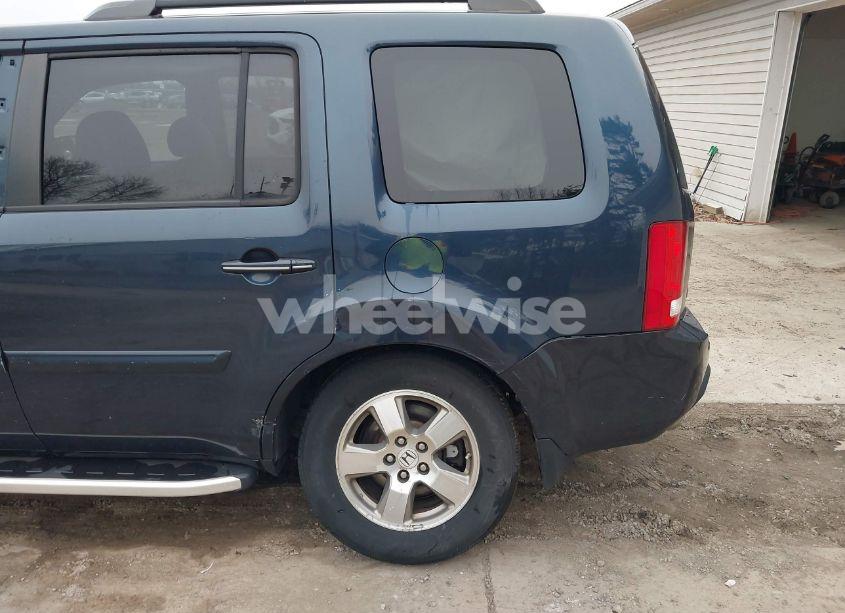 Photo 6 of 2011 Honda Pilot EX (VIN 5FNYF4H48BB032070)